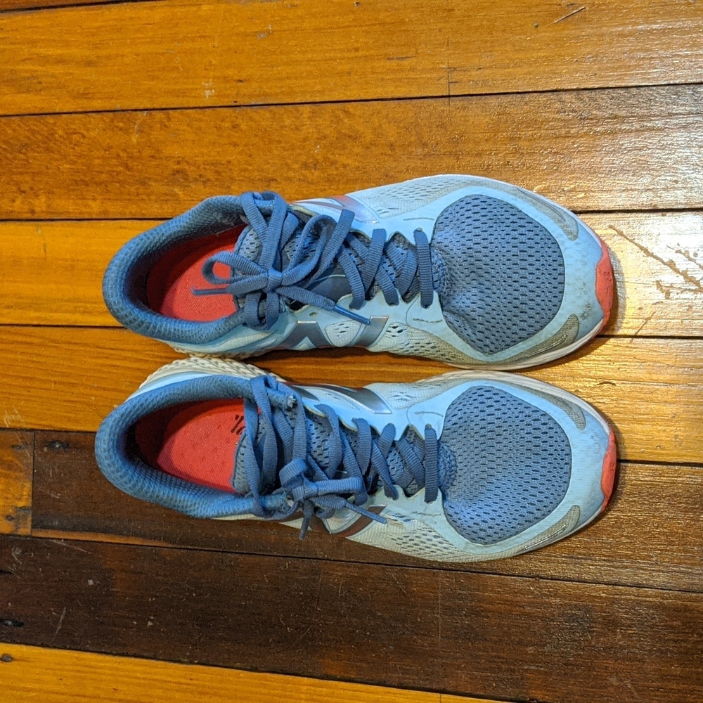 New Balance women's Zantev2 size 7